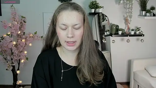 Snapshot of Ariell_Margot_ chatting on January 4, 3:28 pm Ariell Margot  online show from January 4, 3:28 pm