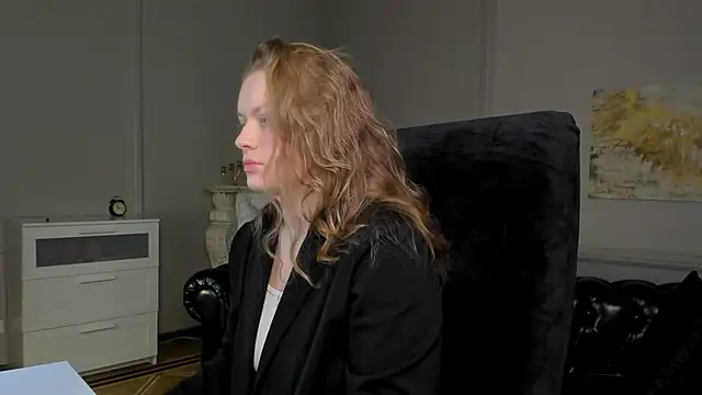 Snapshot of Ariell_Margot_ chatting on January 20, 10:07 am Ariell Margot  online show from January 20, 10:07 am