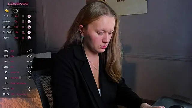 Snapshot of Ariell_Margot_ chatting on January 21, 6:34 pm Ariell Margot  online show from January 21, 6:34 pm