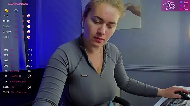 Snapshot of Ariell_Margot_ chatting on September 9, 5:40 am Ariell Margot  online show from September 9, 5:40 am