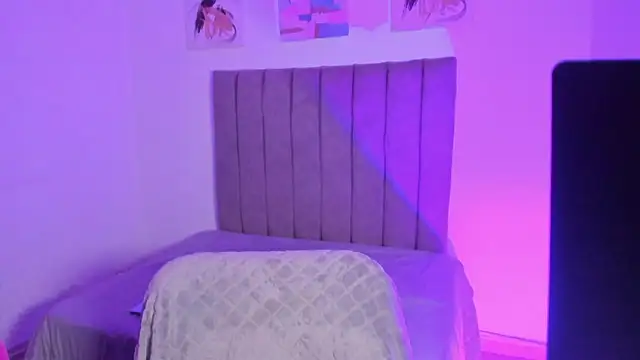 sarah  bigboobs online show from January 18, 7:28 pm