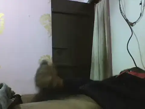 Snapshot of Desi_GfBf chatting on February 22, 3:45 am Desi GfBf online show from February 22, 3:45 am