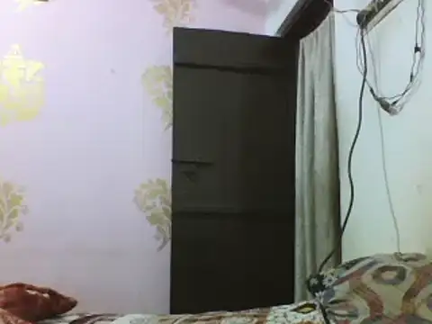 Snapshot of Desi_GfBf chatting on February 28, 6:20 pm Desi GfBf online show from February 28, 6:20 pm