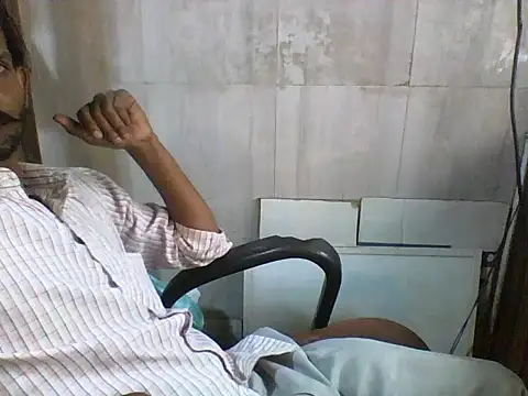 Snapshot of Desi_GfBf chatting on November 1, 10:06 am Desi GfBf online show from November 1, 10:06 am