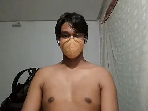 brownguy1234 online show from February 5, 9:18 pm