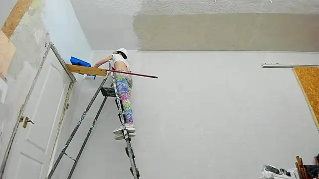 YourSuperModel online show from December 18, 7:47 am