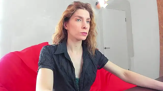 YourSuperModel online show from February 12, 8:49 am