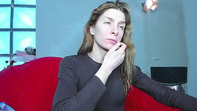 YourSuperModel online show from February 18, 11:44 am