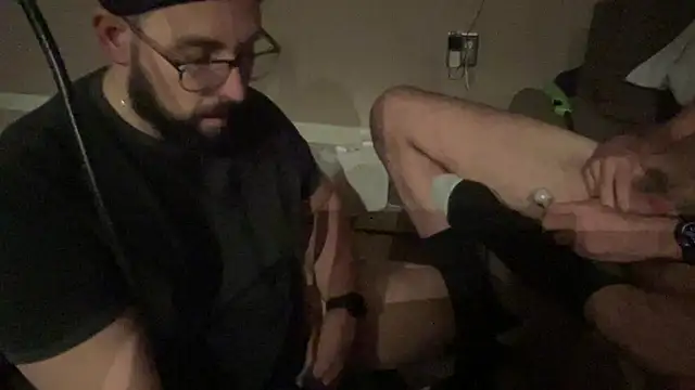 ThongerBBro online show from October 24, 3:47 am