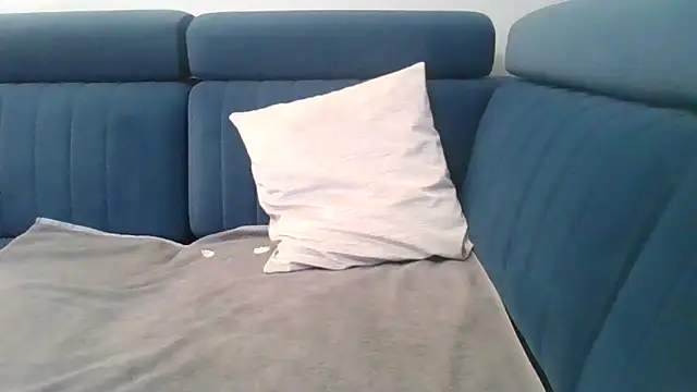 axecoman60 online show from March 17, 8:51 pm