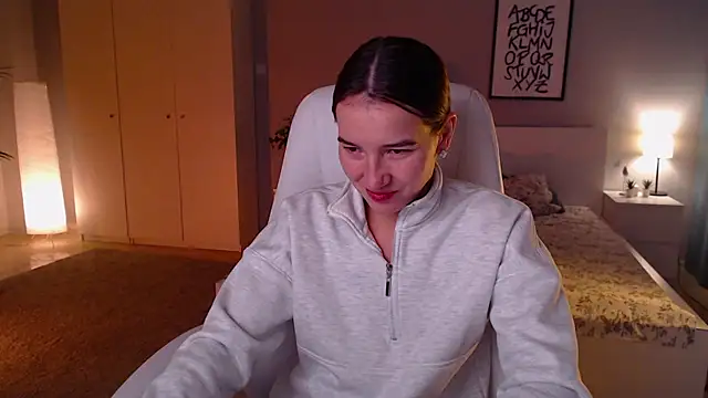 Snapshot of Bellla_Haddid chatting on October 12, 1:04 am Bellla Haddid online show from October 12, 1:04 am