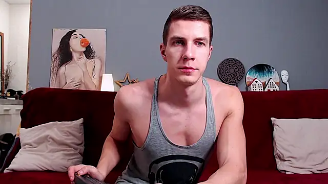 Chris Brien online show from December 3, 2:03 am