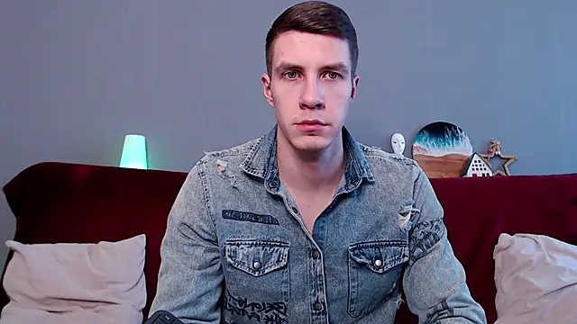 Chris Brien online show from February 9, 4:57 am