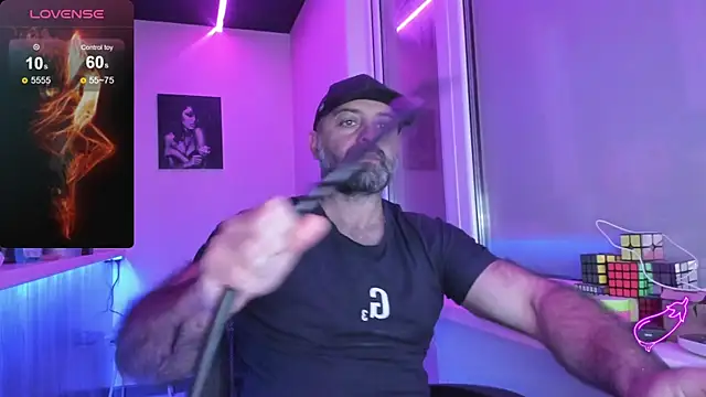 MAGABEAR077 online show from October 10, 1:32 pm