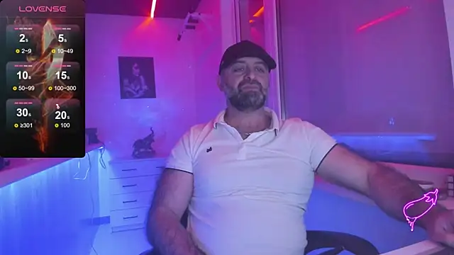 MAGABEAR077 online show from December 4, 7:22 pm