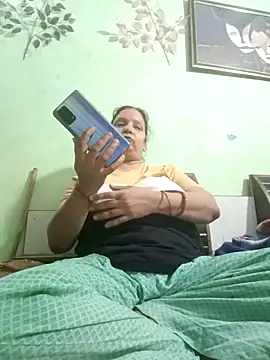 Kavya kapoor online show from March 4, 4:30 pm