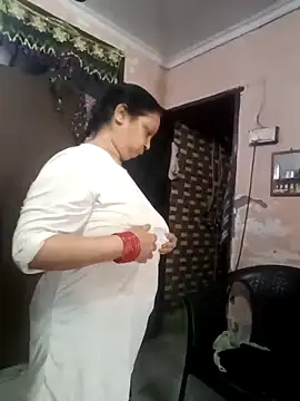 Kavya kapoor online show from November 28, 5:43 am