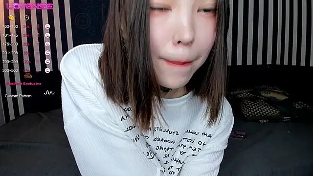 Snapshot of Dark_Ester chatting on January 25, 1:52 pm Dark Ester online show from January 25, 1:52 pm