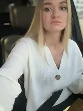 Devill Angel  online show from December 11, 1:17 pm