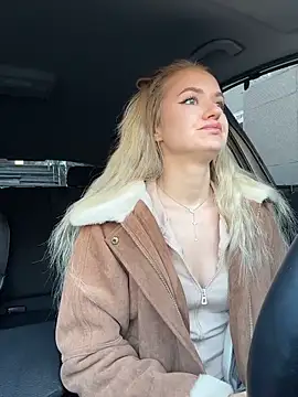 Devill Angel  online show from April 9, 5:40 am