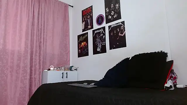 scarlett  morgan online show from October 11, 1:31 pm