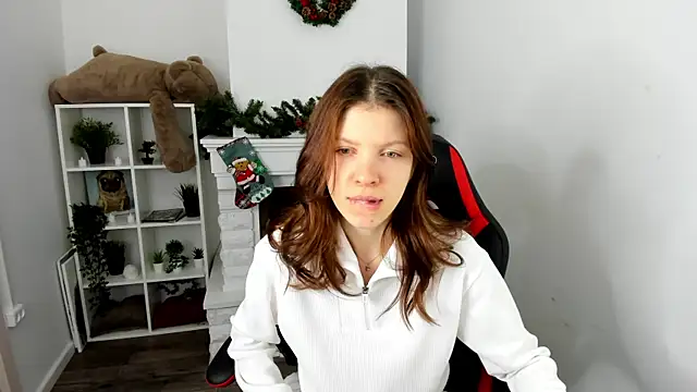 Snapshot of Baby_Evalena chatting on December 20, 4:42 am Baby Evalena online show from December 20, 4:42 am