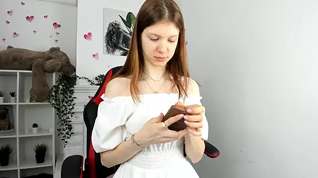 Snapshot of Baby_Evalena chatting on February 11, 4:55 am Baby Evalena online show from February 11, 4:55 am