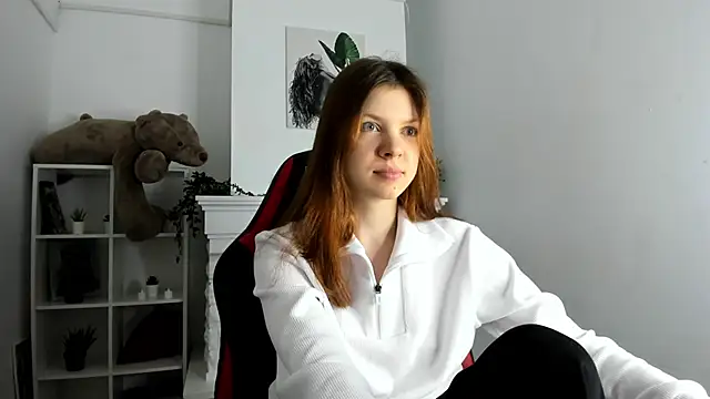 Snapshot of Baby_Evalena chatting on March 18, 4:04 am Baby Evalena online show from March 18, 4:04 am