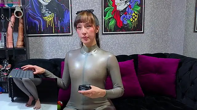 CamiilaMarti online show from September 12, 5:02 pm