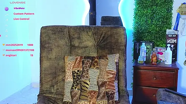 ERIC HARRISON online show from February 4, 4:05 am