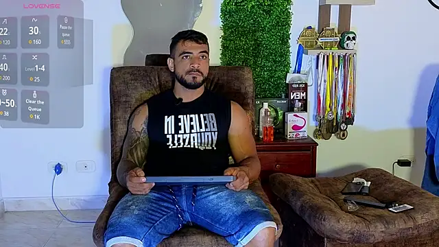 ERIC HARRISON online show from March 8, 1:25 pm