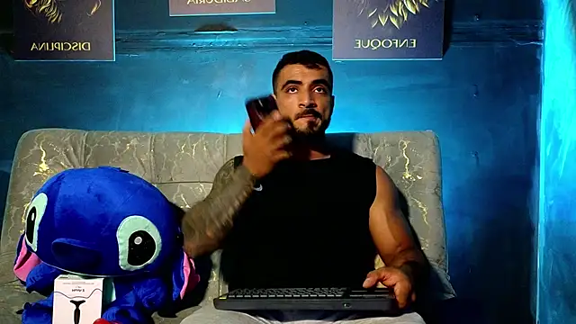 ERIC HARRISON online show from November 4, 10:53 pm