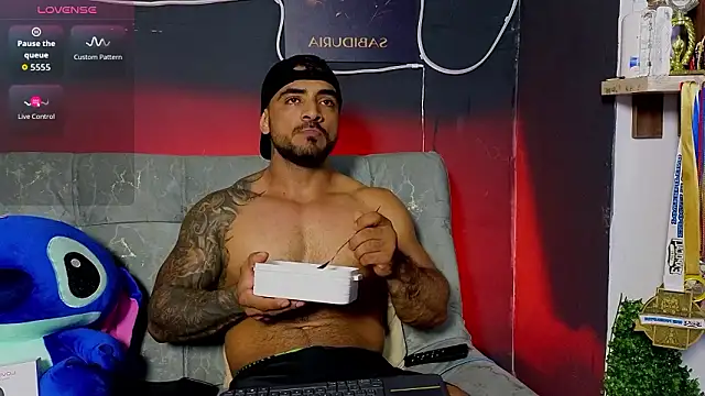 ERIC HARRISON online show from January 31, 9:57 pm