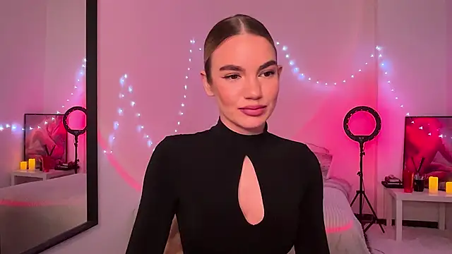 Heidi11 online show from January 12, 8:03 pm