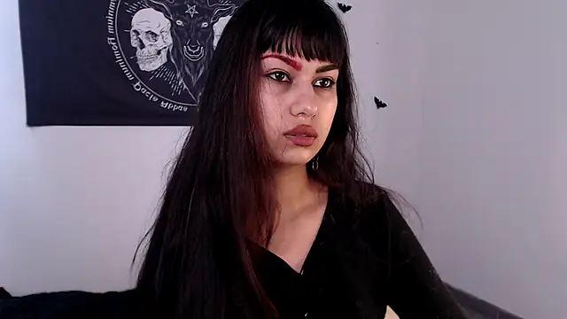 Little-Lucifer online show from December 4, 5:32 pm