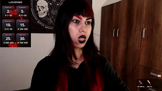Snapshot of Little-Lucifer chatting on May 24, 5:40 pm Little-Lucifer online show from May 24, 5:40 pm