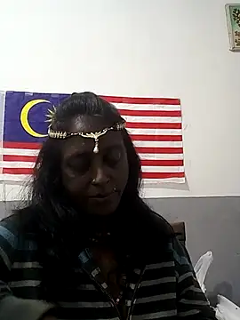 mamakarma1403 online show from November 9, 1:15 am