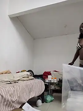 mamakarma1403 online show from February 14, 11:56 pm