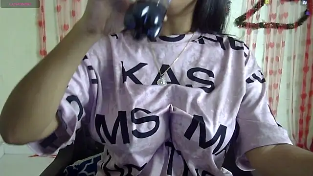 Preeti-Sexy online show from March 4, 10:35 am