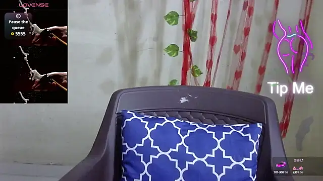 Preeti-Sexy online show from September 19, 5:09 am