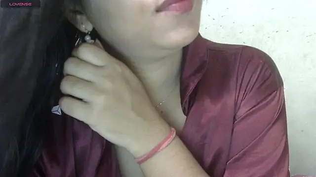 Preeti-Sexy online show from April 14, 5:57 am