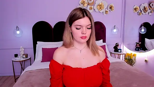 ZaraBloom online show from March 9, 3:38 pm