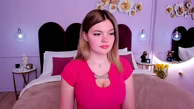 ZaraBloom online show from March 10, 2:06 am