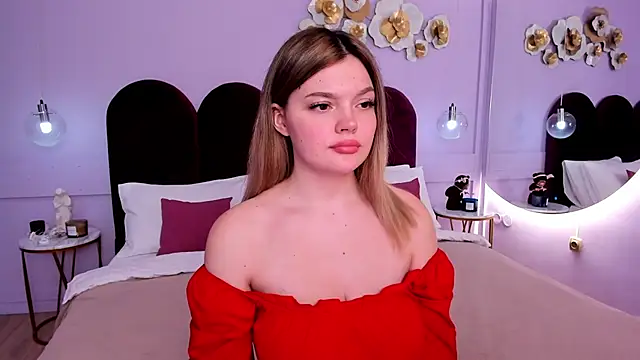 ZaraBloom online show from March 13, 1:54 am