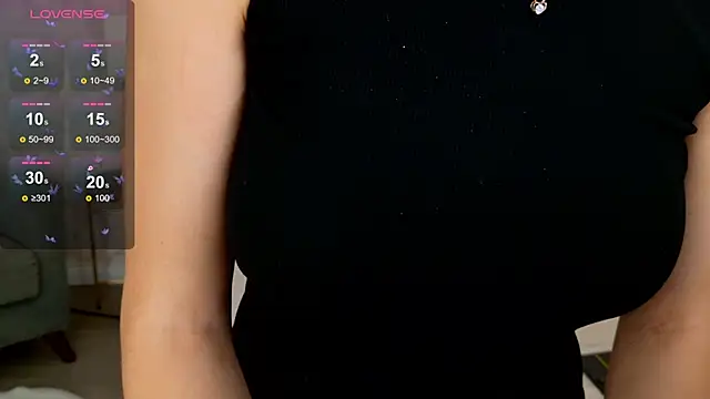 Snapshot of AliceBrayan chatting on January 24, 8:13 am AliceBrayan online show from January 24, 8:13 am