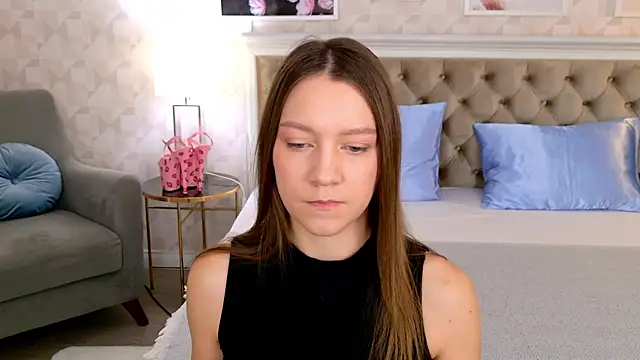 Snapshot of AliceBrayan chatting on February 6, 5:14 am AliceBrayan online show from February 6, 5:14 am