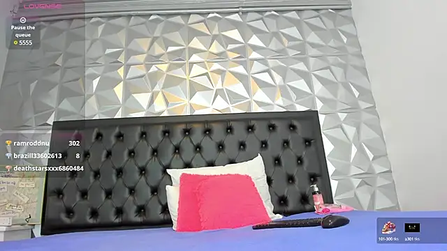 Snapshot of ebony_beckyy chatting on March 20, 3:36 pm ebony beckyy online show from March 20, 3:36 pm
