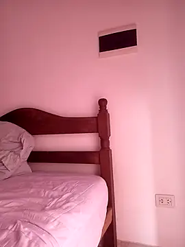 Loliluz 2095 online show from March 27, 7:35 pm