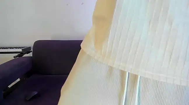 Henrikk senn online show from December 23, 1:40 am