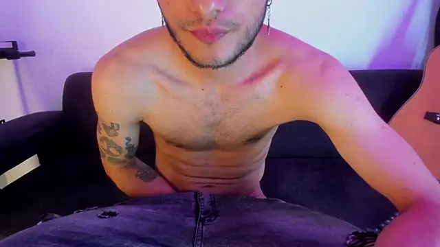 Henrikk senn online show from November 27, 2:19 pm